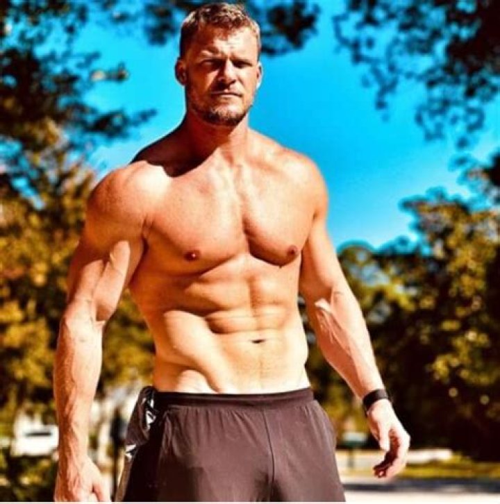 Alan Ritchson Age, Weight, Height, Measurements