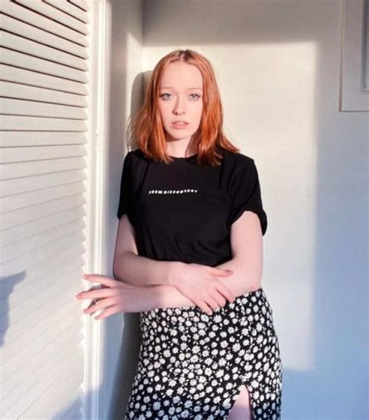 Amybeth McNulty Bra Size, Age, Weight, Height, Measurements