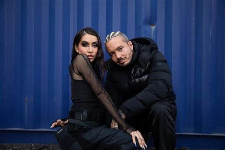 Are J Balvin with Maria Becerra dating?