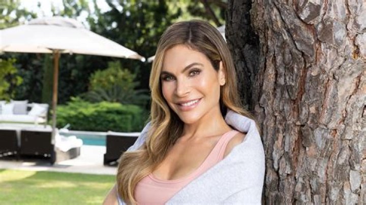 Ayda Field Net Worth