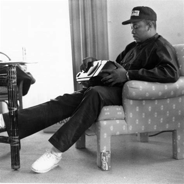 Did Dr. Dre discover Mary J. Blige? Who discovered Mary J. Blige?