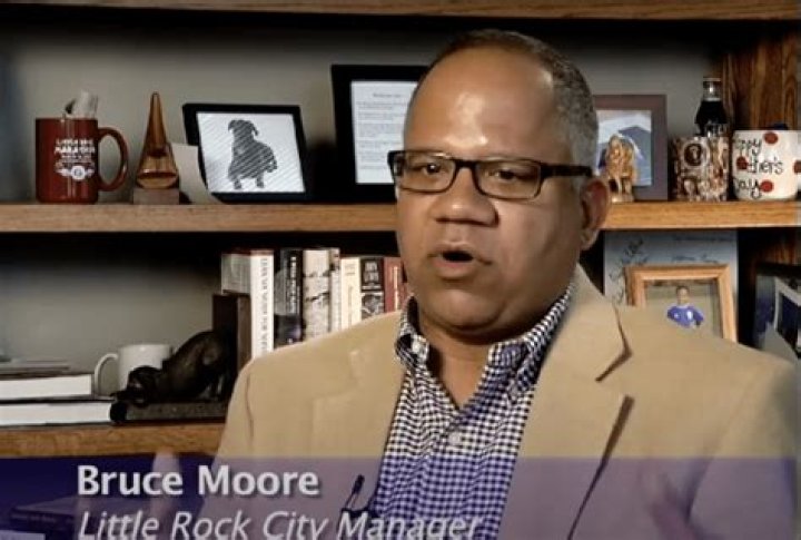 Explore Bruce Moore Death, Little Rock City Manager