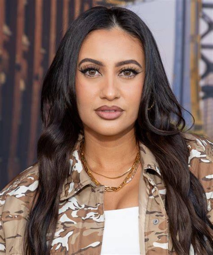 Francia Raisa