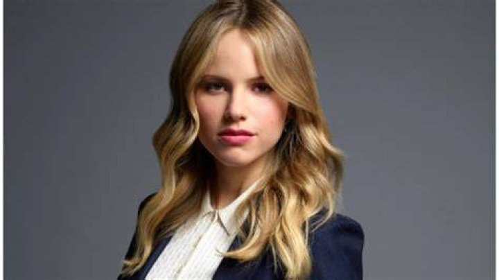 Halston Sage Bra Size, Age, Weight, Height, Measurements