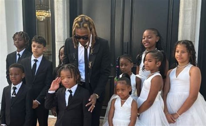 How many baby mamas does Lil Durk have?