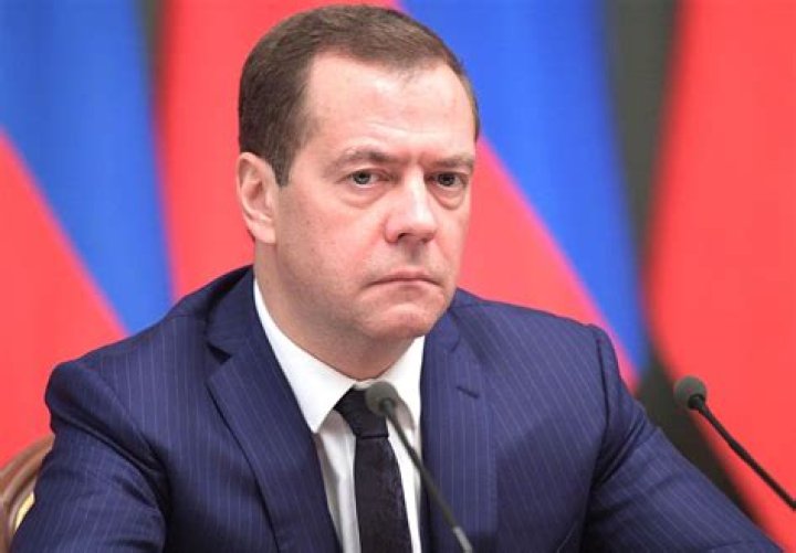 Is Daniil Medvedev related to Dmitry Medvedev?
