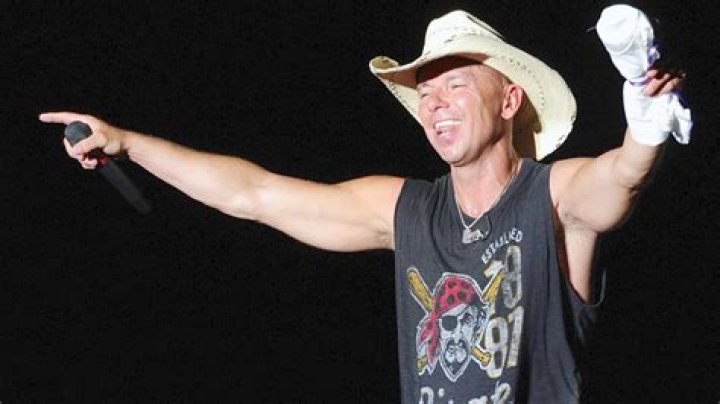 Is Kenny Chesney gay? The rumors, explained