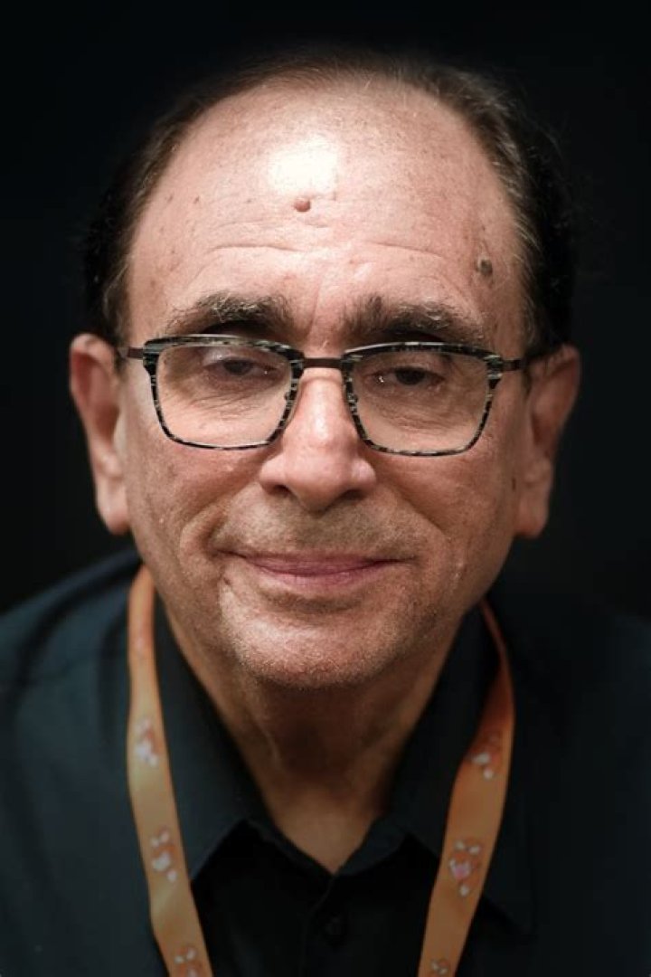 Is R.L. Stine Rich? – Celebrity