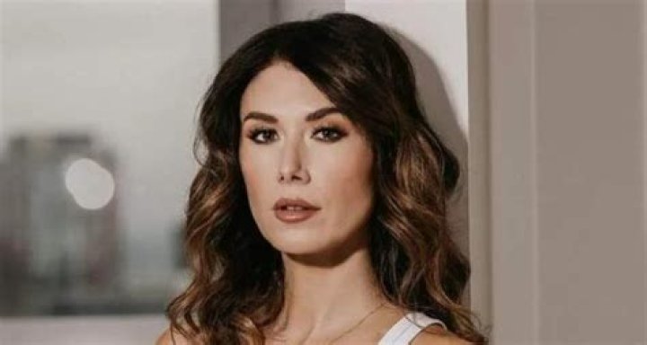Jewel Staite Bra Size, Age, Weight, Height, Measurements