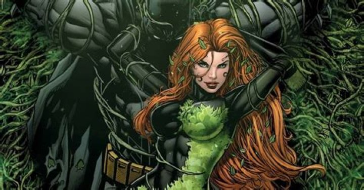 New Gotham Knights Concept Art Teases Poison Ivy Appearance
