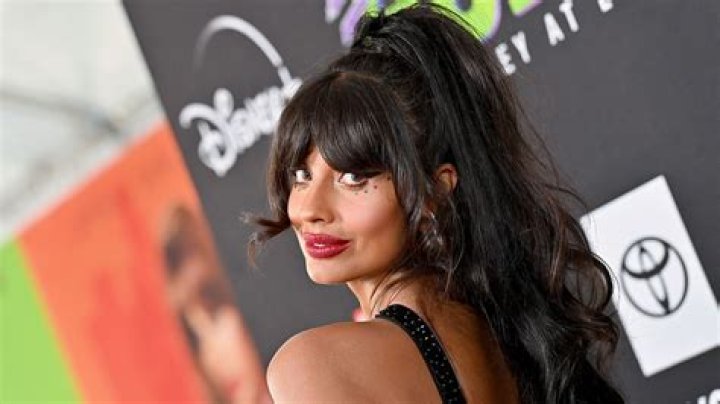 ‘She-Hulk’ star Jameela Jamil puts eyes on her chest, literally, at Women in Hollywood awards