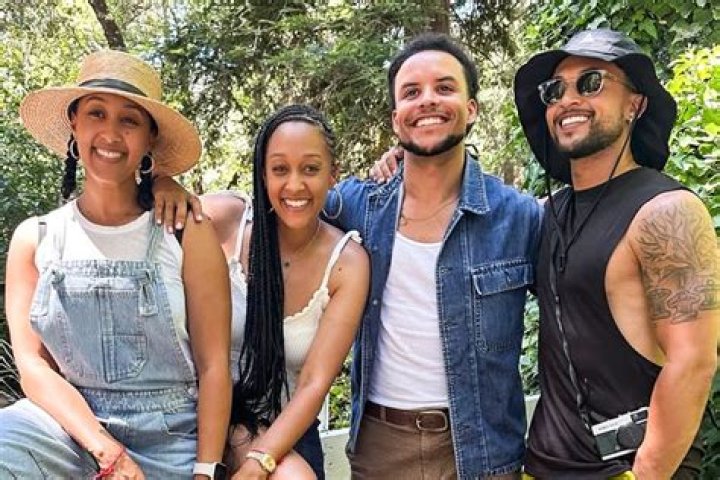 Tahj Mowry siblings: Tavior Mowry, Tia Mowry, Tamera Mowry