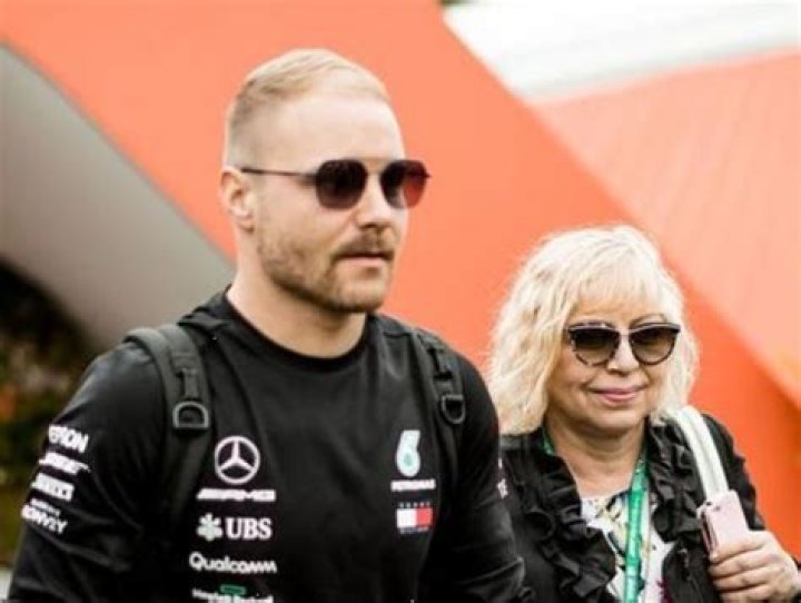 Valtteri Bottas family, wife, children, parents, siblings