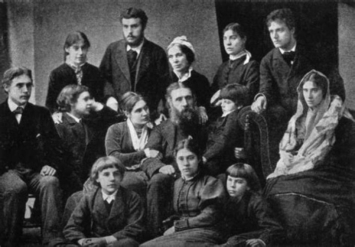 Vasilis Karras family, wife, children, parents, siblings