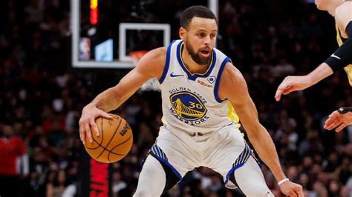 What team is Stephen Curry on?