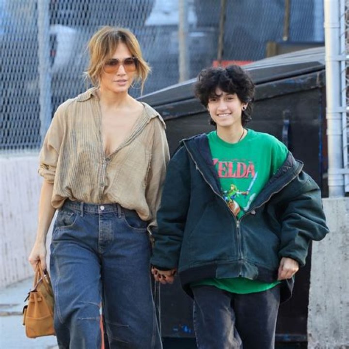 Where did Jennifer Lopez go to college and high school?