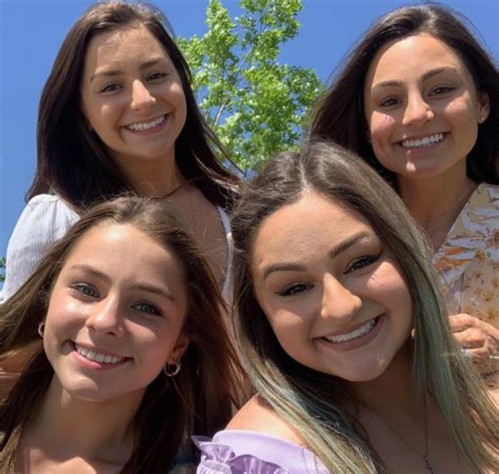 Who is Mary Lou Retton’s daughter Shayla Rae Kelley? NPC bikini model Bio, age, boyfriend, college, IG, net worth