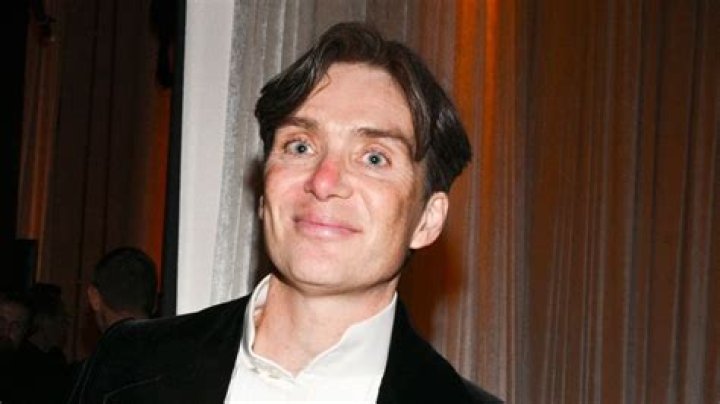 Why was Cillian Murphy’s nose red during his Golden Globes acceptance speech?