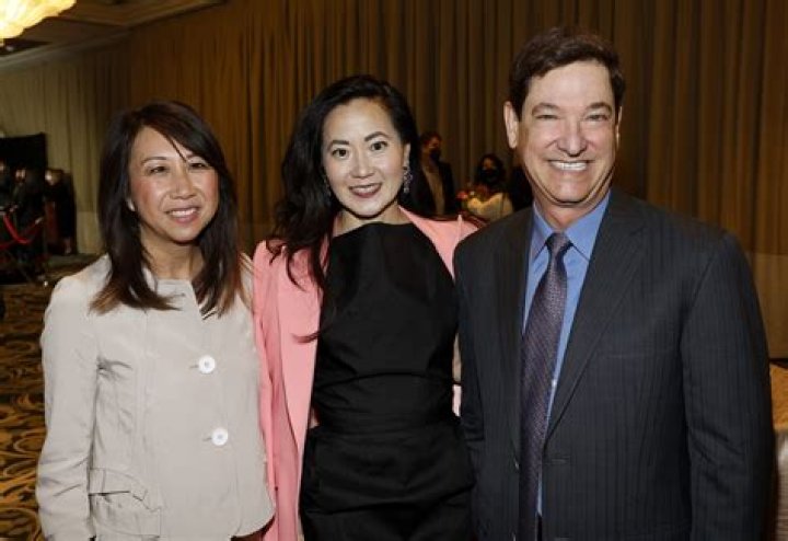 Zo&euml; Chao Net Worth